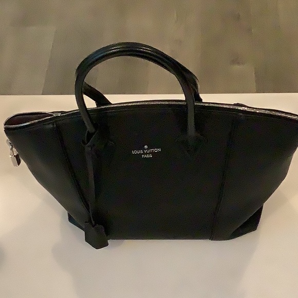Louis Vuitton Black Leather LOCKIT PM Bag Brand New Stunning Callout Zipper Pull - Picture 13 of 16